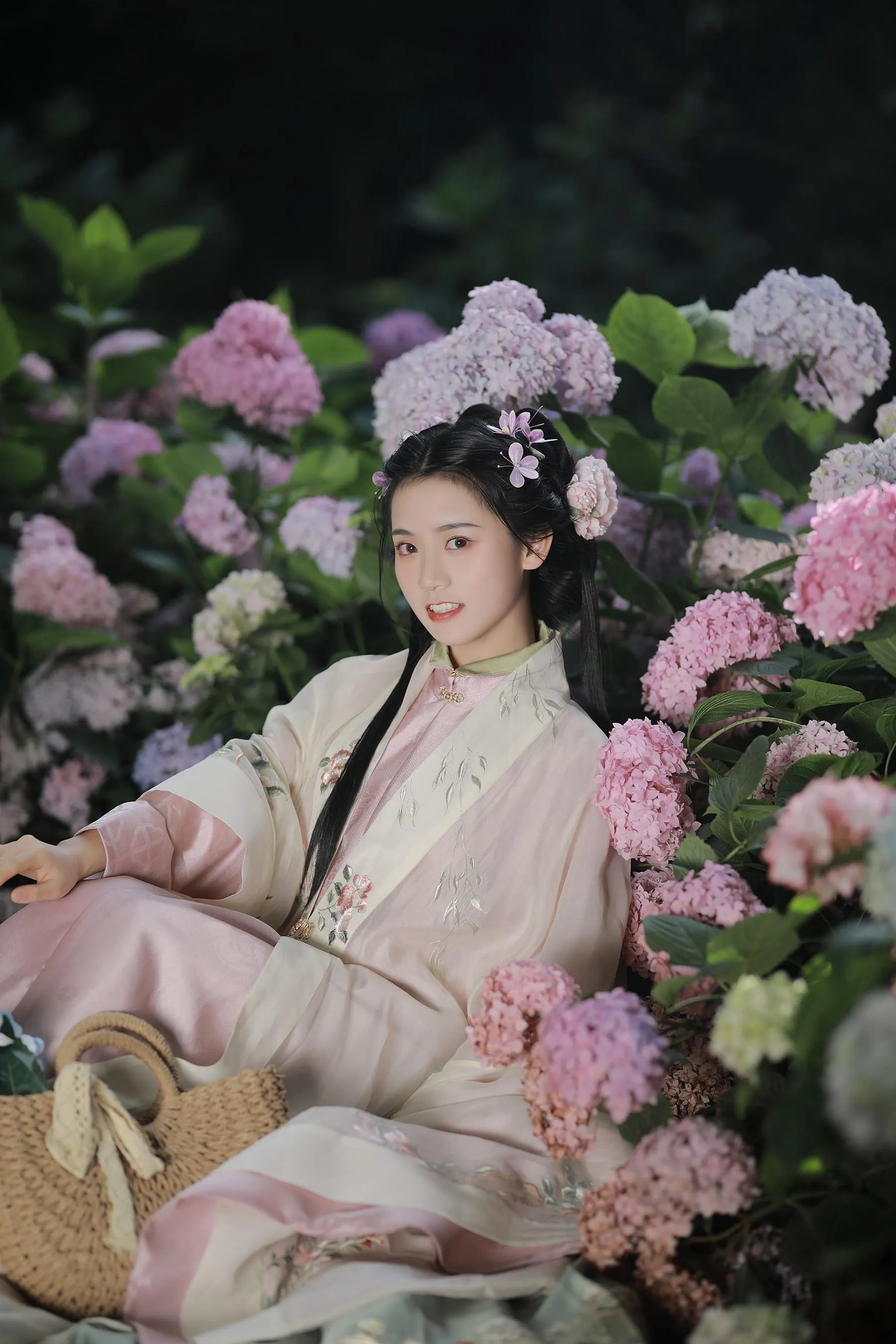 [YITUYU艺图语]2022.07.20 一念花开，香如故 Dear-郑同学 [38P]插图6
